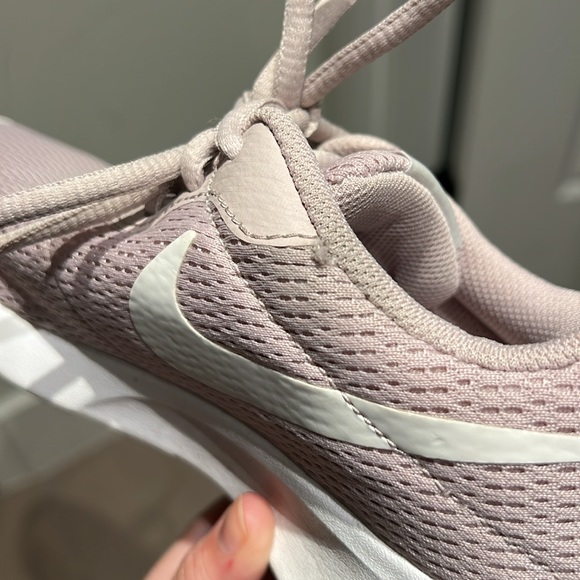 Nike Salmon Sneakers size 6 - Picture 5 of 5